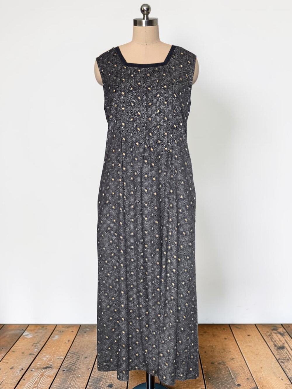 Vintage 90's Y2K  Pudding Shop Black Long Printed Dress With Pockets M/L